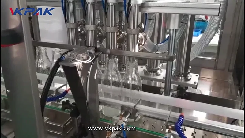 4 Head Sauce Bottle Filling Machine
