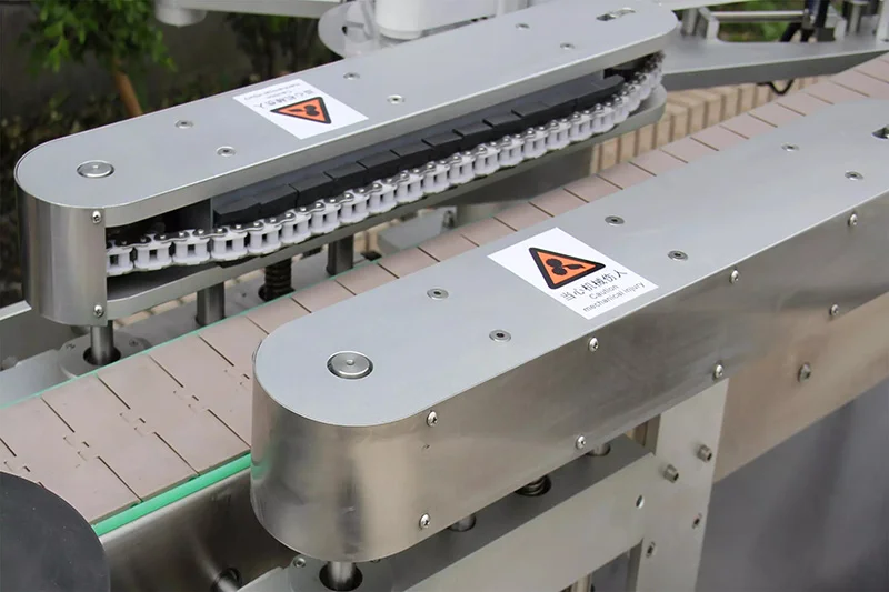 Automatic-Carton-Box-Corner-Labeling-Machine-Details-1