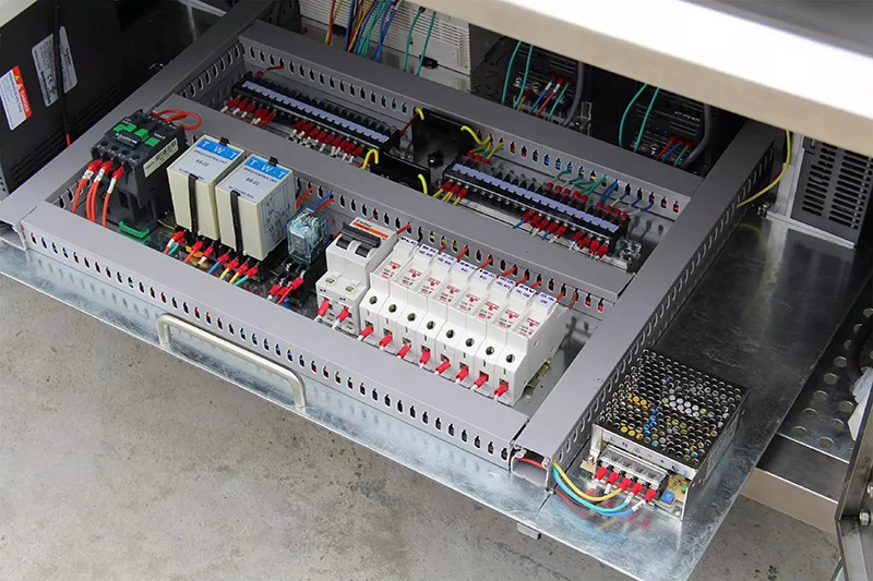 Automatic-Carton-Box-Corner-Labeling-Machine-Details-4