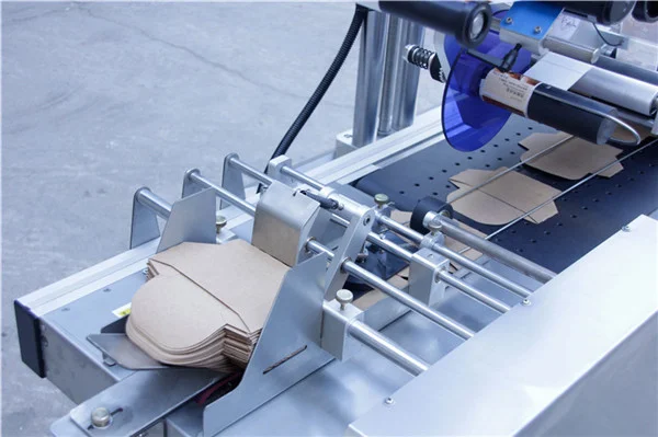 Automatic-Paging-Sticker-Labeling-Machine-Details