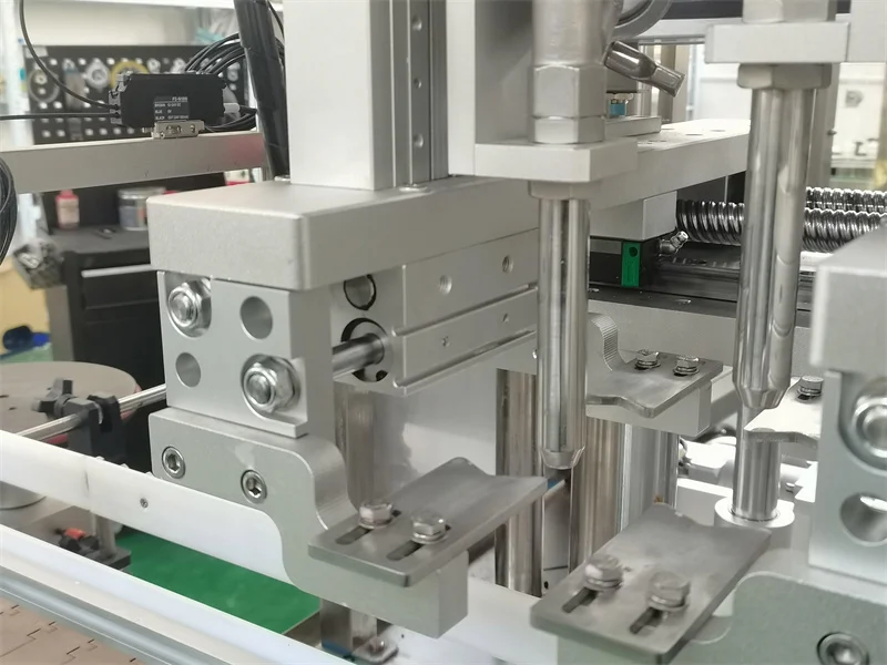 Follow Tracking Rotary Lobe Pump Filling Machine Details